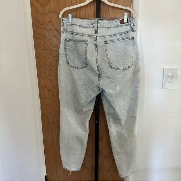 Judy Blue Light Blue Slim Fit Jeans size 16W - Picture 3 of 8
